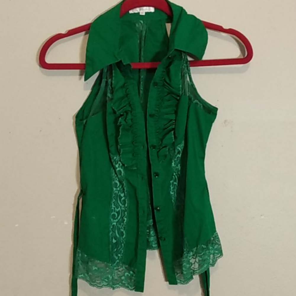 Green sleeveless jacket